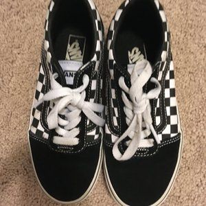 Youth Size 2.5 Checkerboard Old Skool Vans